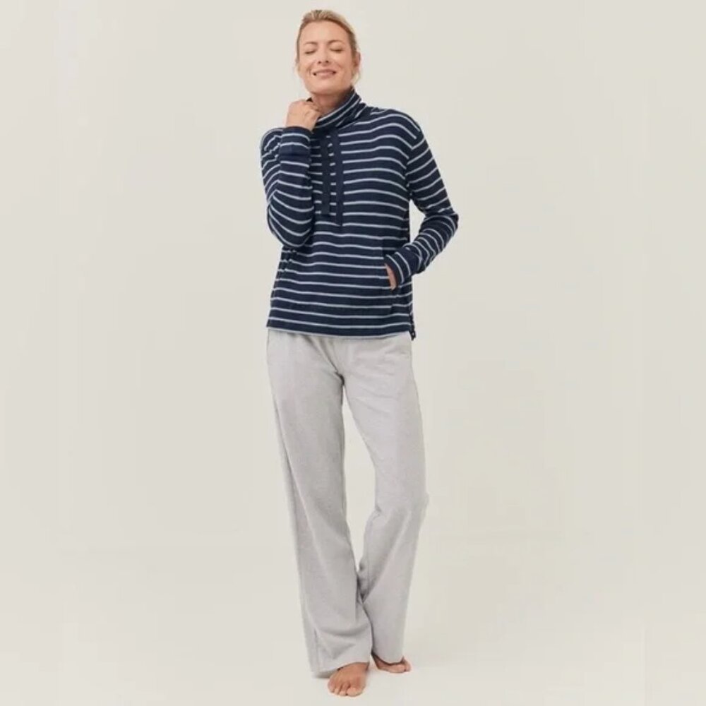 EUC Pact Navy Blue Striped Organic Cotton Cozy Turtleneck Size Small
